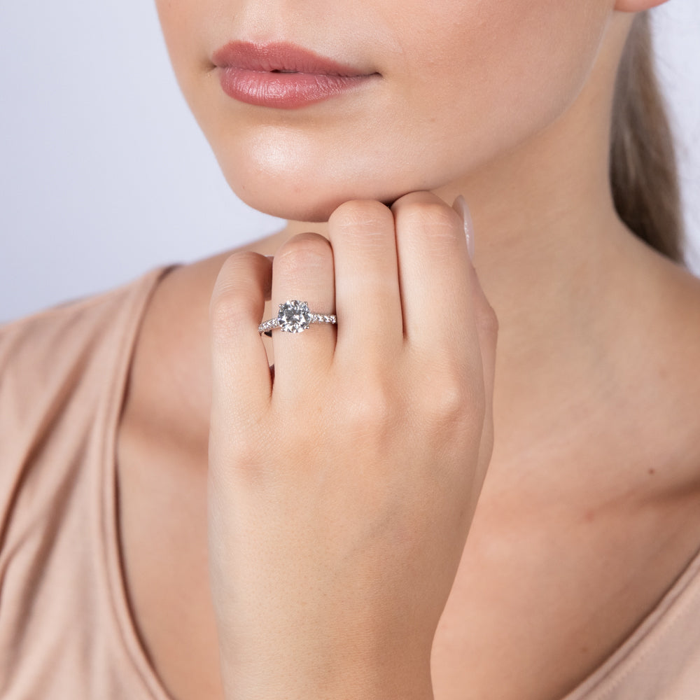 💎 Royal Elegance Diamond Ring – The Sparkle of Forever 💎